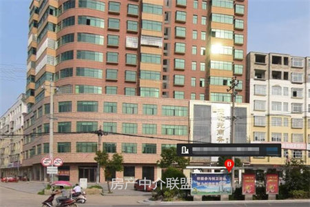 山工苑5楼120平+阁楼+车库25平+中档装修